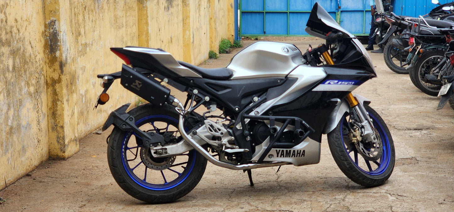 R15 V4/M UNDER SEAT BEND / SB 939