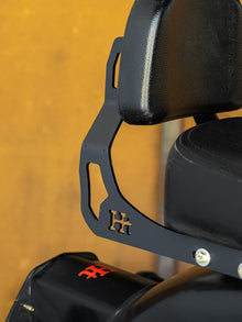 CLASSIC 350 PU SEAT REST SB 949